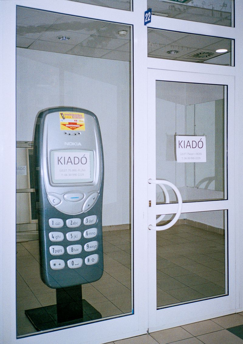 © Eva Szombat - Nokia 3210