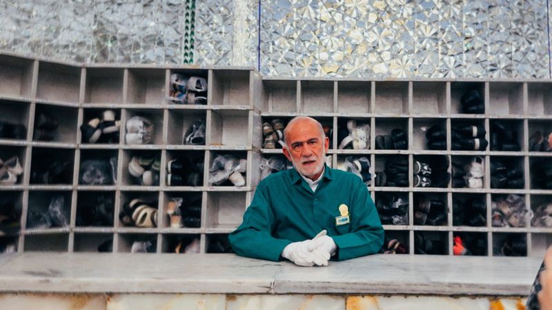 © samane vejdan - Among thousands of steps, he remains still