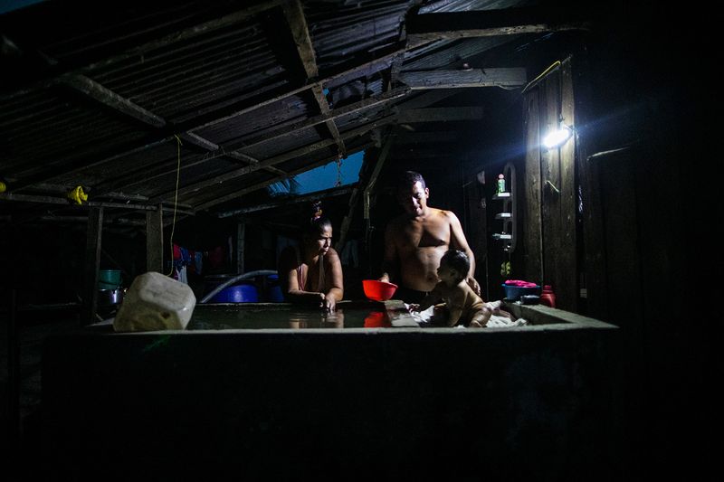 © Catalina Martin-chico - Image from the Colombia, (RE) BIRTH photography project