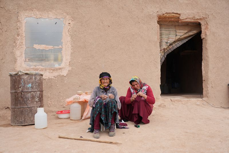 © Morteza Beiglou - Image from the Bok Dolls, Kormanj Lives photography project