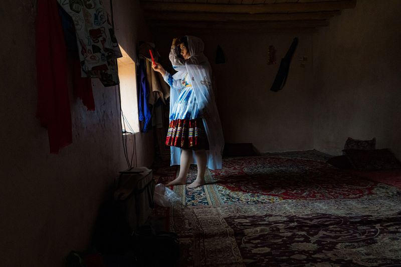 © Morteza Beiglou - Image from the Bok Dolls, Kormanj Lives photography project