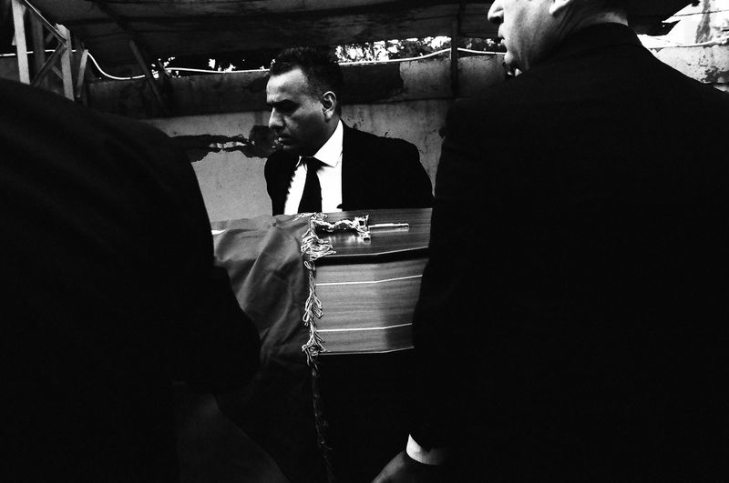 © Ara Oshagan - Funeral at the Bourj Hammoud cemetary