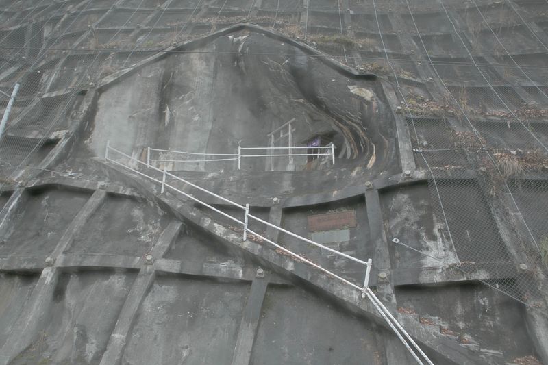 © Yukari Chikura - Image from the Fluorite Fantasia (Looking For My Father...) photography project