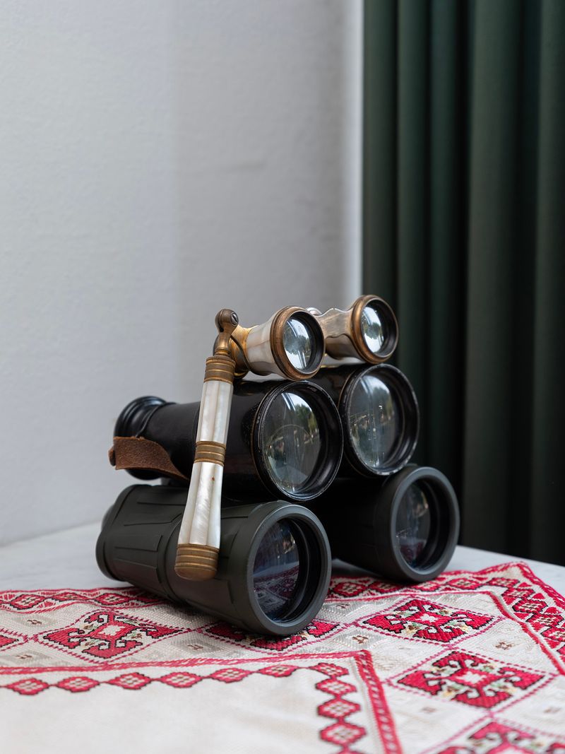 © Pippilotta Yerna - Image from the "Please pierce your bones into mine" photography project