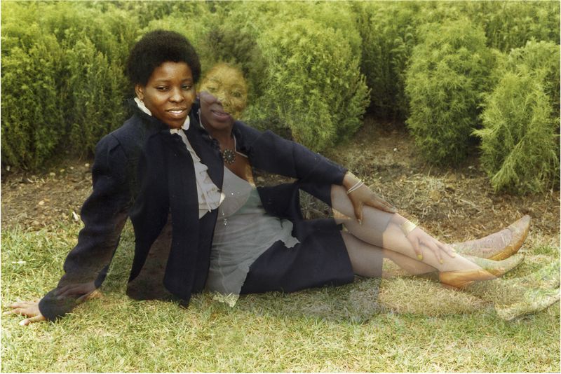© Lebohang Kganye - Tshimong ka hara toropo II