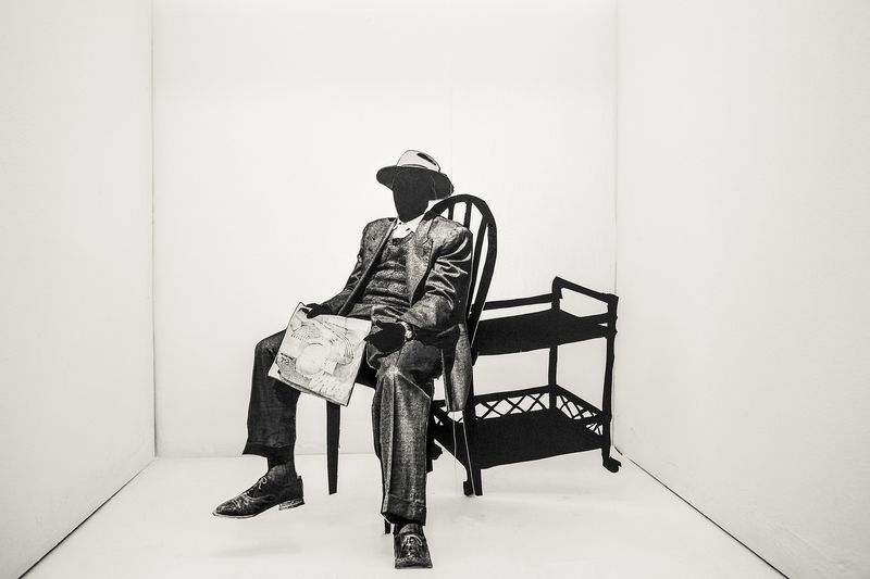 © Lebohang Kganye - O robetse a ntse a bala Bona, 2016