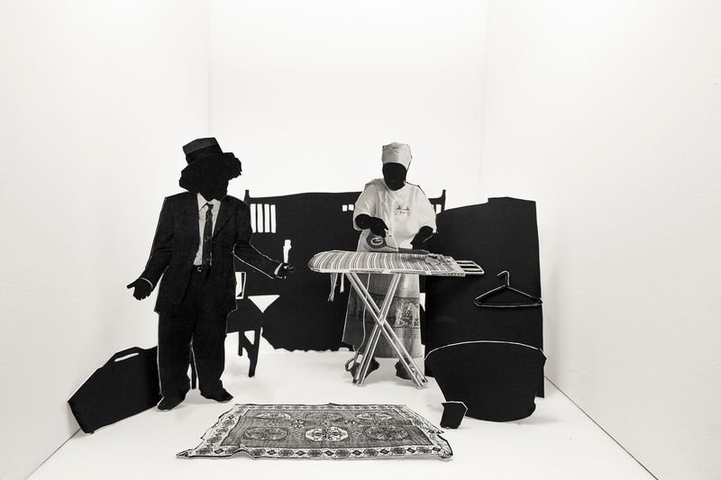 © Lebohang Kganye - Ke ile ka tswela pele ka ho tereka a ntse a bua, 2016