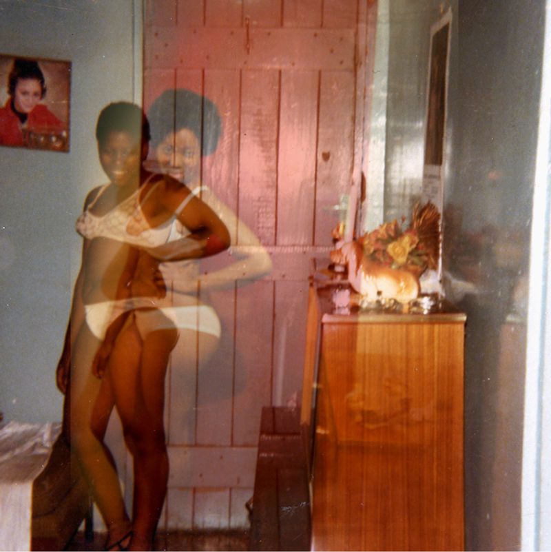 © Lebohang Kganye - Ke le motle ka bulumase le bodisi II, 2013. Inkjet print on cotton rag paper