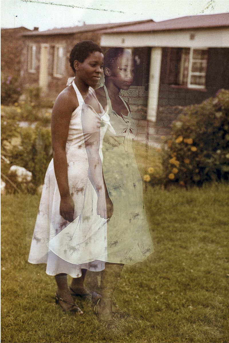 © Lebohang Kganye - Ka mose wa malomo kwana 44 II