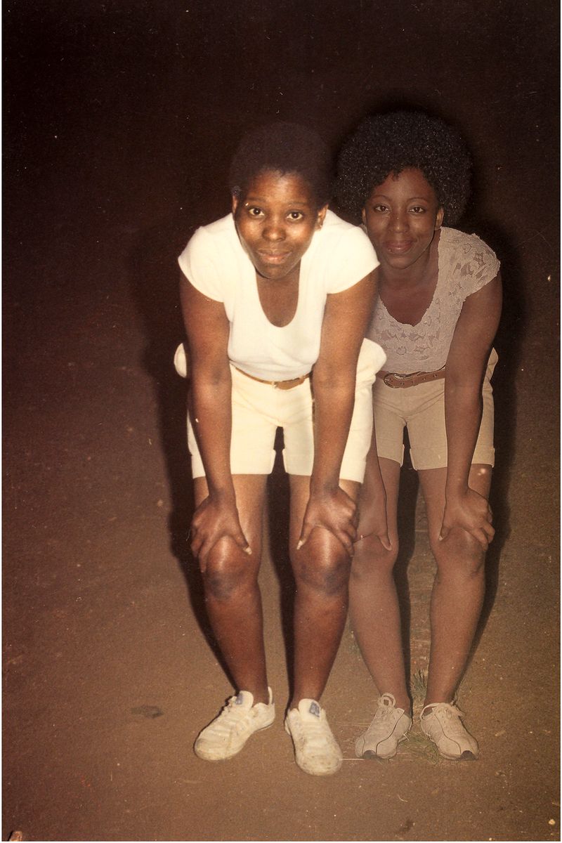 © Lebohang Kganye - Ke tsamaya masiu II