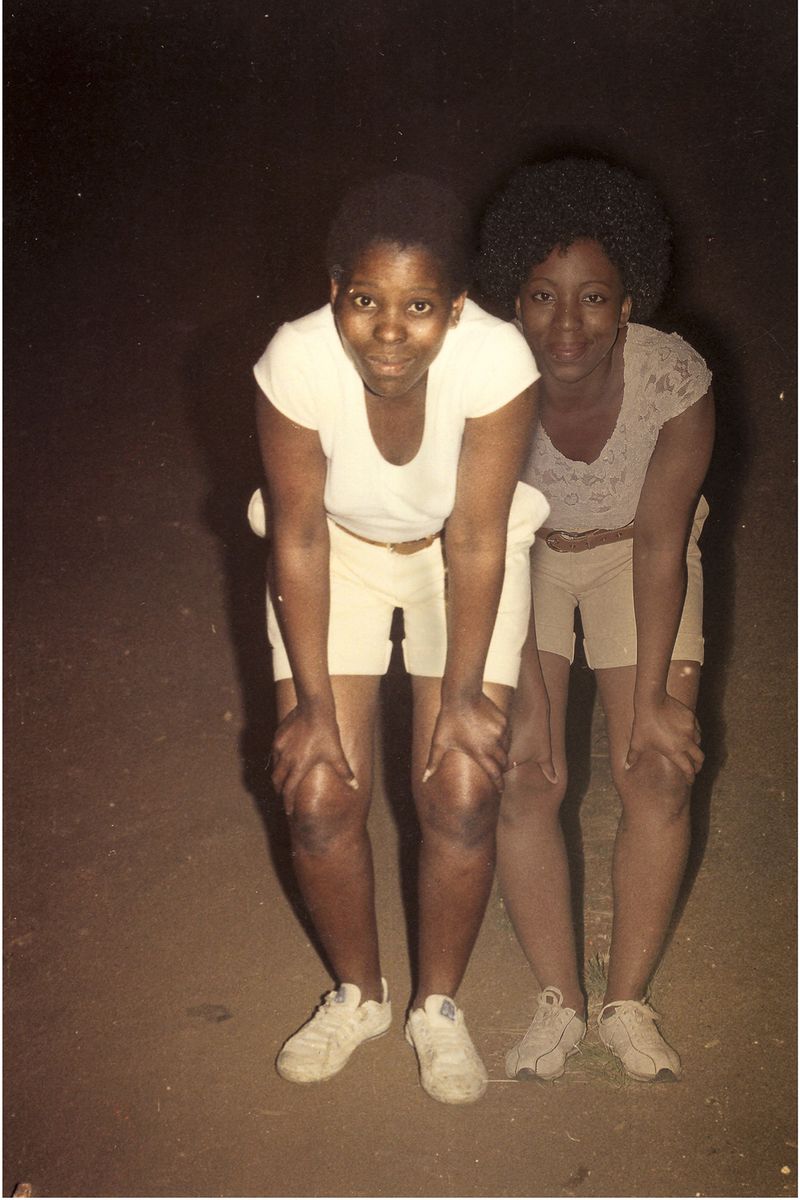 © Lebohang Kganye - Ke tsamaya masiu II