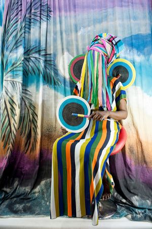 Woman go no'gree