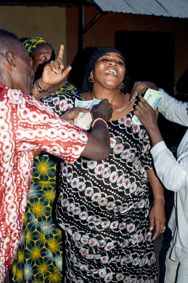 © Gloria Oyarzabal - WOMEN POWER