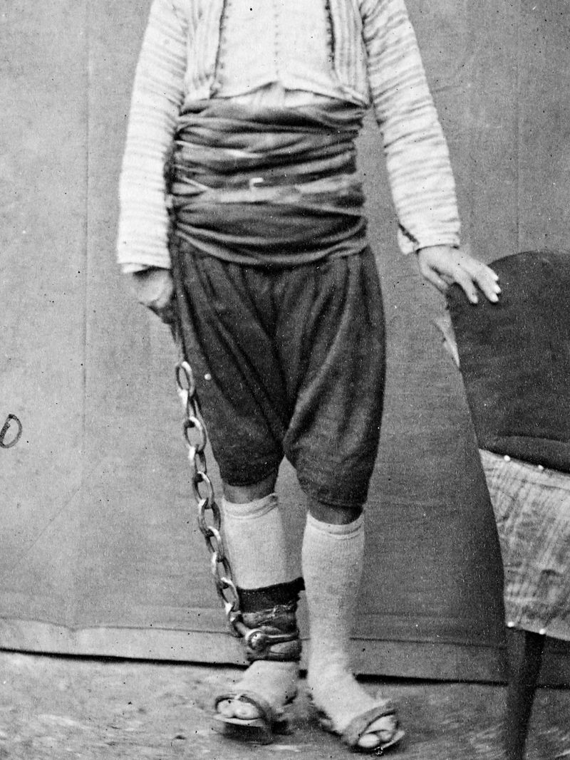 © Cemre Yeşil - Image from the Hayal & Hakikat  A Handbook of Forgiveness & A Handbook of Punishment photography project