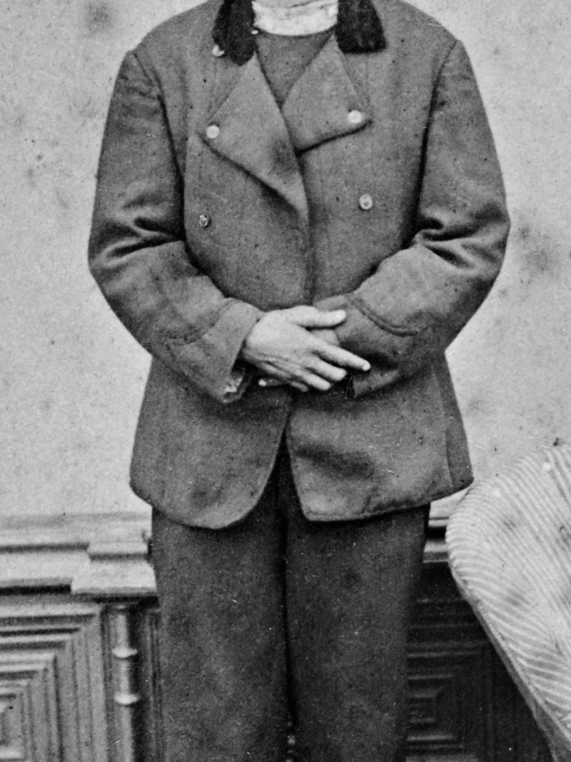 © Cemre Yeşil - Image from the Hayal & Hakikat  A Handbook of Forgiveness & A Handbook of Punishment photography project