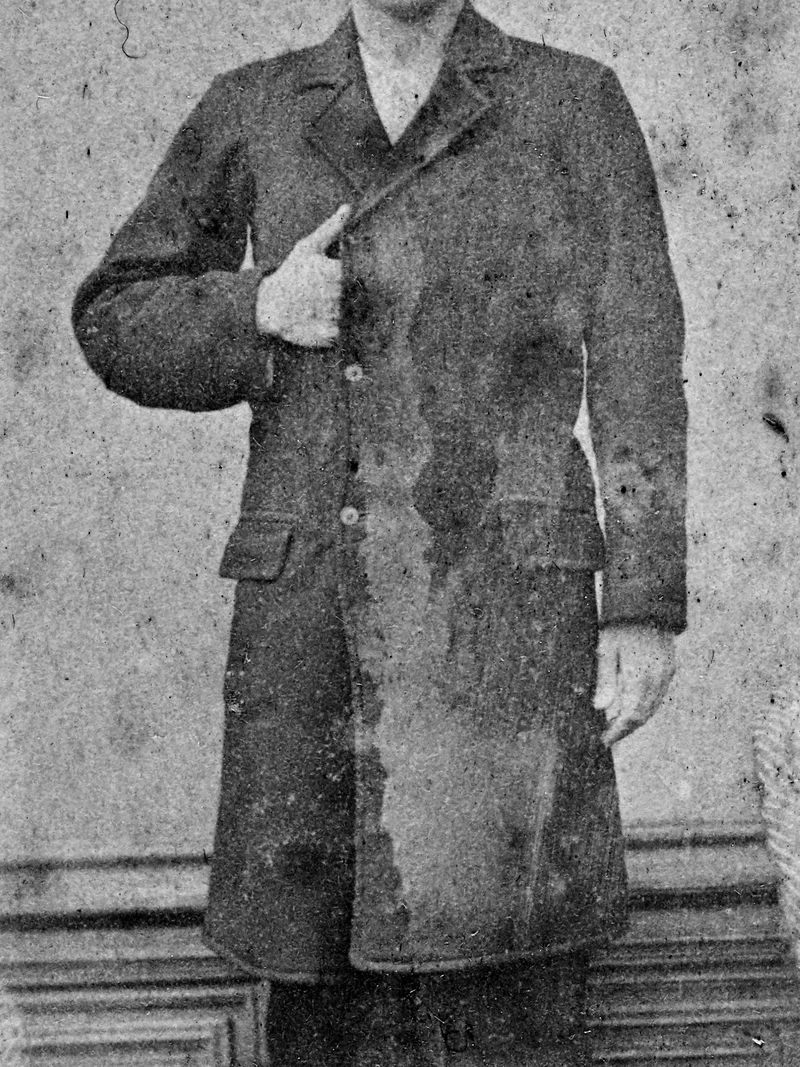 © Cemre Yeşil - Image from the Hayal & Hakikat  A Handbook of Forgiveness & A Handbook of Punishment photography project