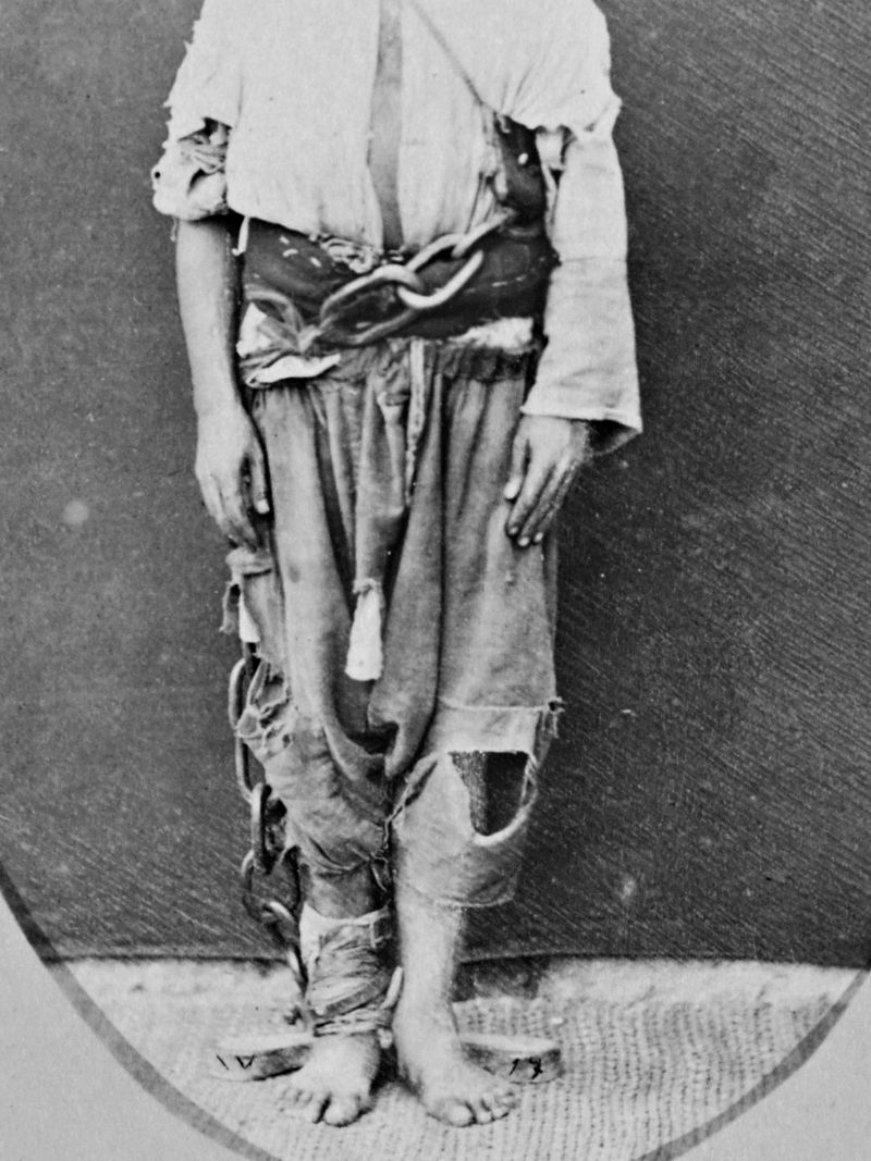 © Cemre Yeşil - Image from the Hayal & Hakikat  A Handbook of Forgiveness & A Handbook of Punishment photography project