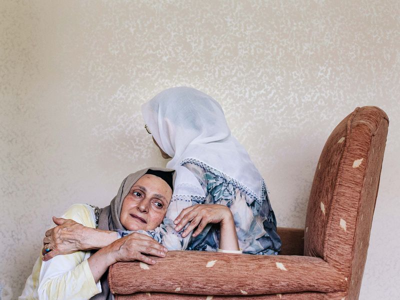 © Cemre Yeşil - Image from the Double Portrait photography project