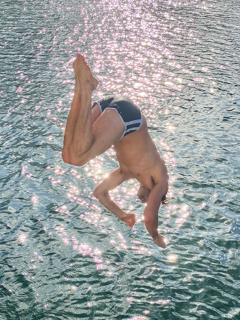 © Cemre Yeşil - Image from the I Want to Always Be with You by Cemre Yeşil Gönenli photography project