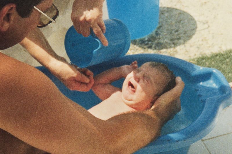 © Cemre Yeşil - Image from the I Want to Always Be with You by Cemre Yeşil Gönenli photography project