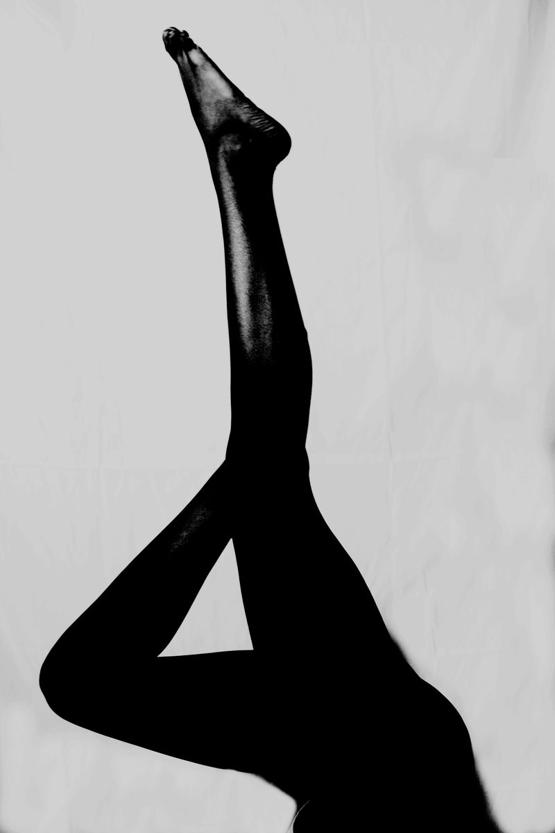 © Kourtney Iman - SOFT LEG.