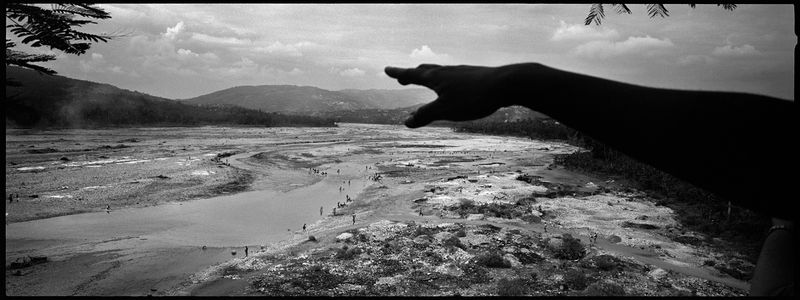 © Benjamin Rusnak - Image from the 23°, Far From Paradise  - Essay for Food For The Poor, Inc. photography project
