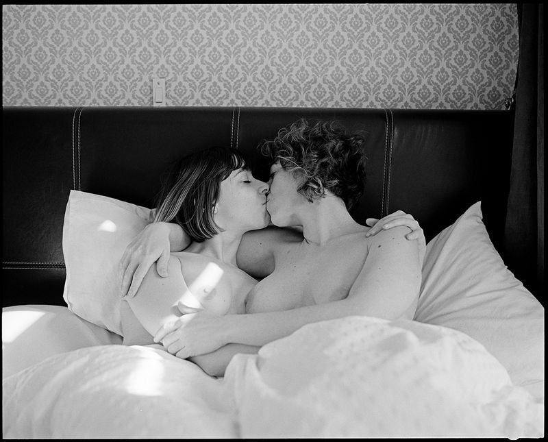 © Loredana Denicola - Giulia and Diana, in a relationship for 2 years — from Love, sex and  relationships, video-photography documentation