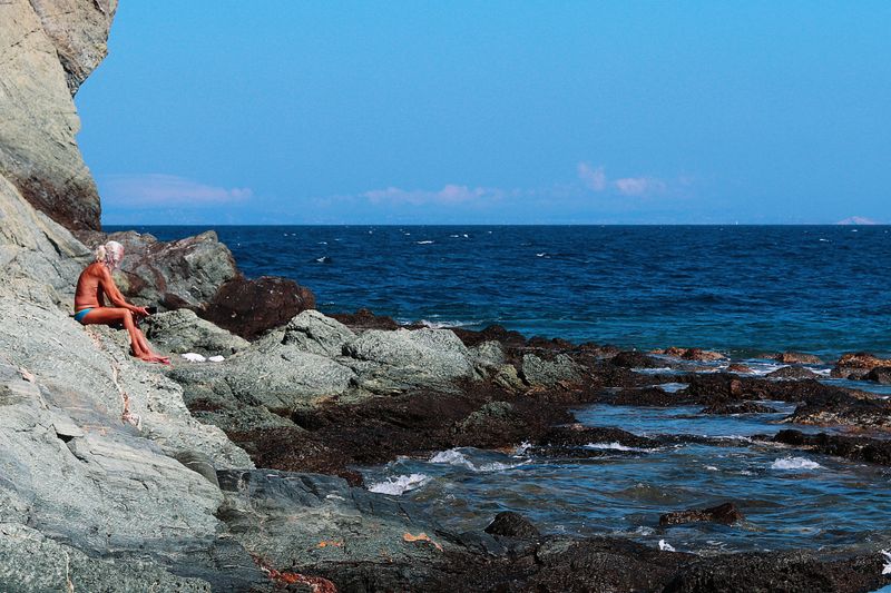 © Samantha Pess - Swimmer, Syros