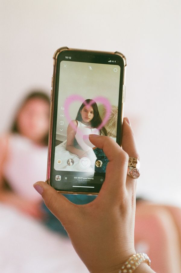 © Shiori Ota - Image from the Giant Pink Star photography project