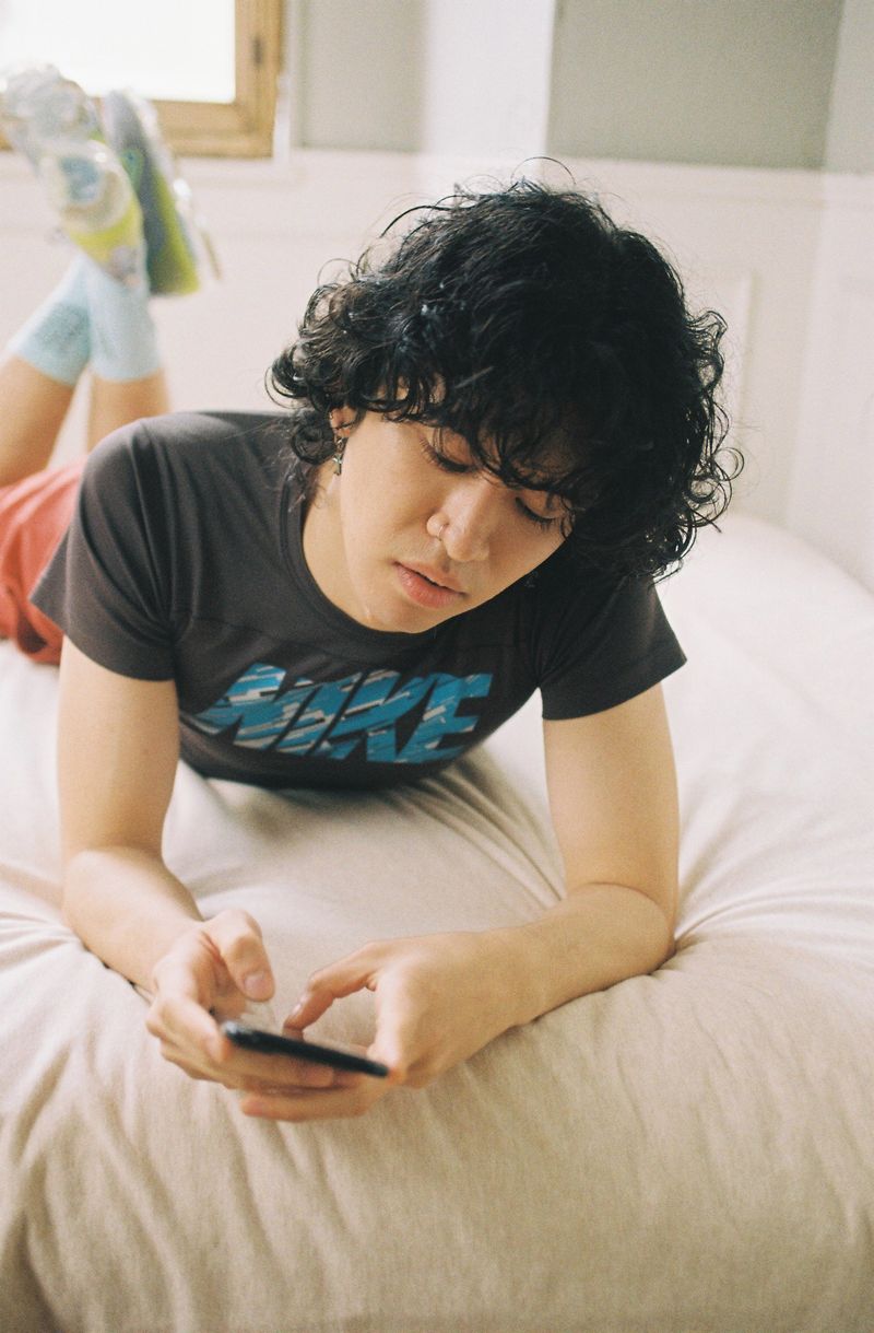 © Shiori Ota - Image from the Giant Pink Star photography project