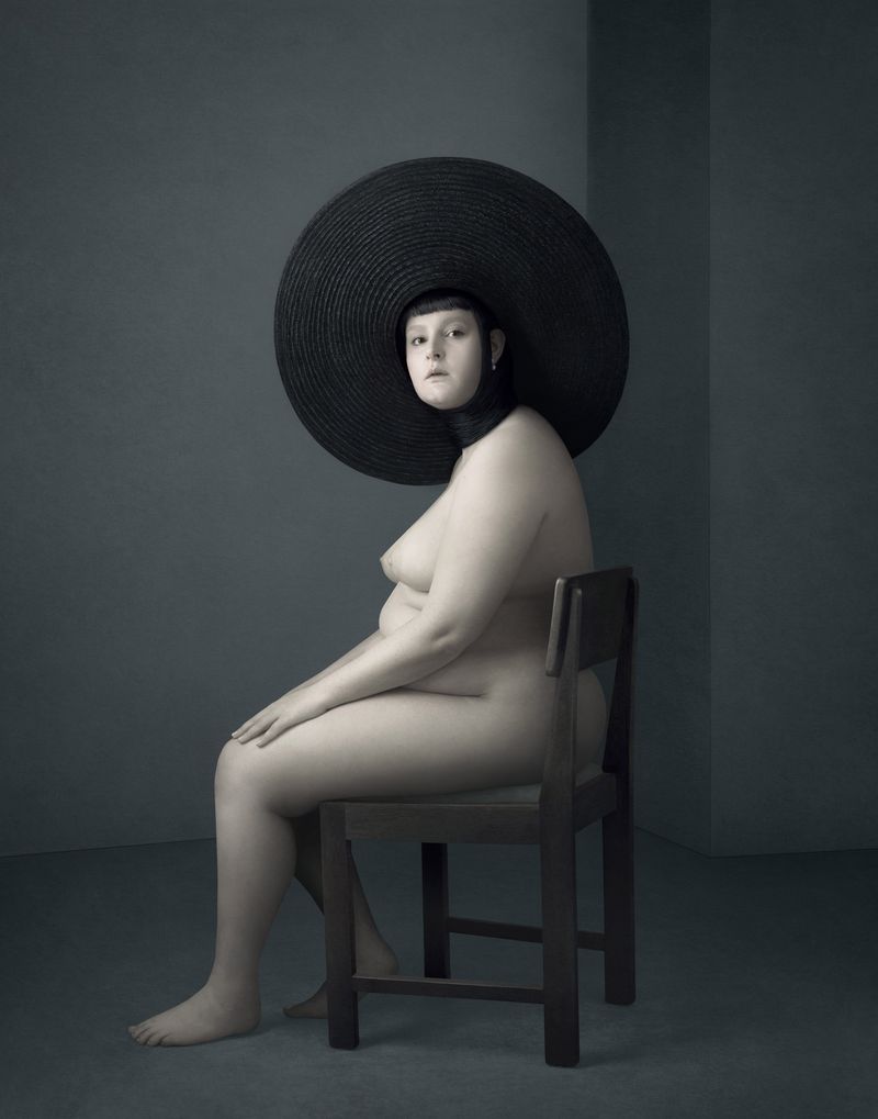 © Justine Tjallinks - Trixie - Voluptuous body type