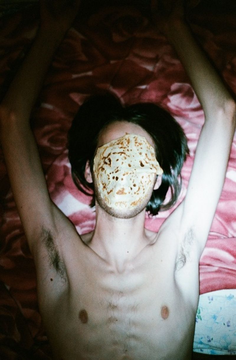 © Daria Tuminas - Image from the No Tail No Scale photography project