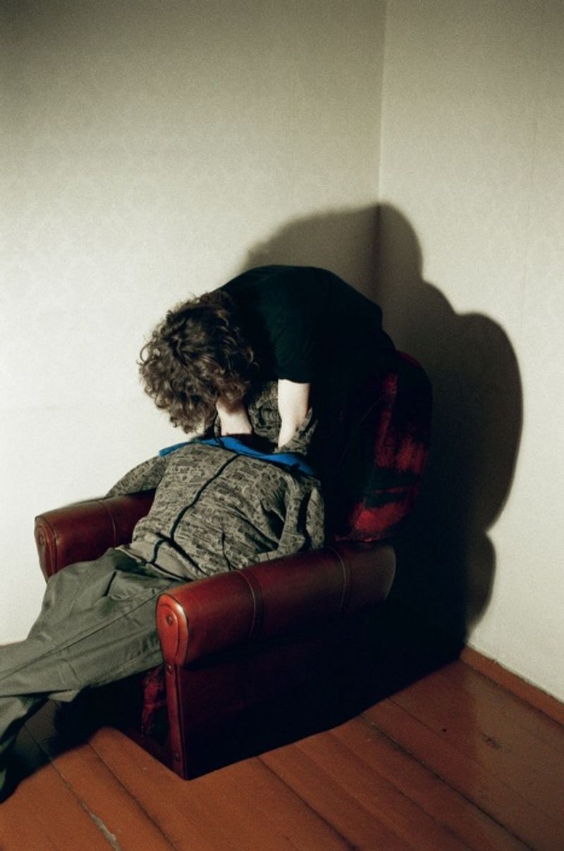 © Daria Tuminas - Image from the No Tail No Scale photography project