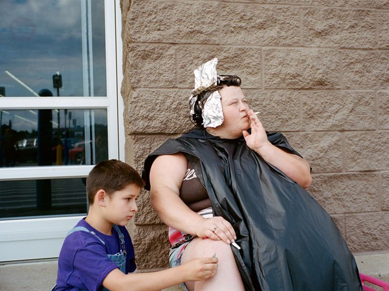 © Matteo Buonomo - Image from the Love Mom photography project