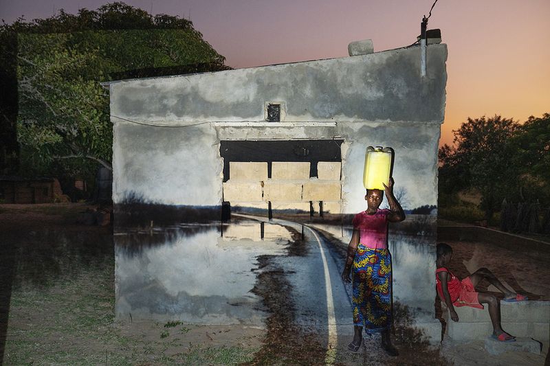 © Edoardo / Giulia Delille / Piermartiri - Inhaca Island, Mozambique. Márcia Sambo, farmer, in front of her house.