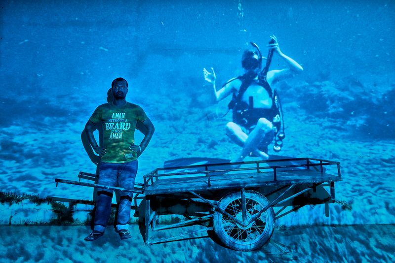 © Edoardo / Giulia Delille / Piermartiri - Rasdoo island. Handcarts, in islands where cars are not allowed, are still the only vehicle to carry goods.