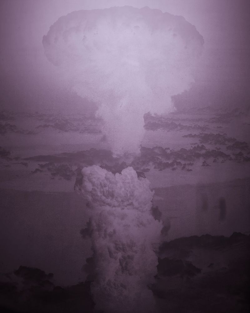© camille gharbi - The blast.
