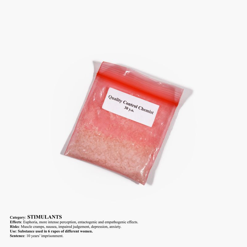 © camille gharbi - Quality control chimist, 30 year old.