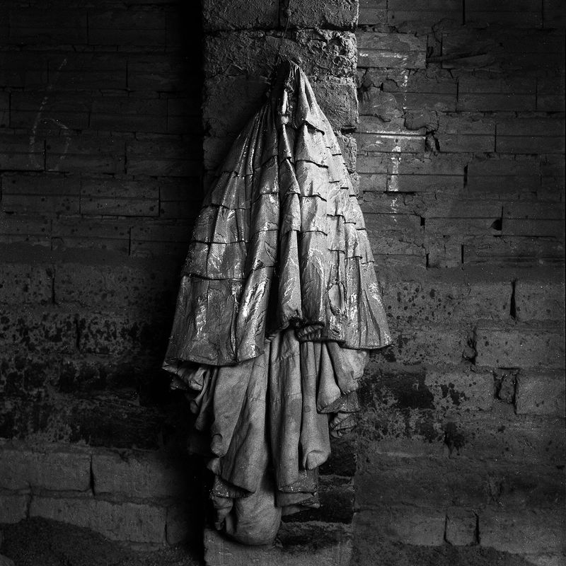 © Sofia Bensadon - Image from the "50 kg" - Woman Builders in La Paz City, Bolivia photography project