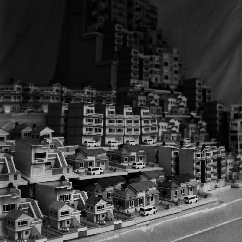 © Sofia Bensadon - Image from the "50 kg" - Woman Builders in La Paz City, Bolivia photography project