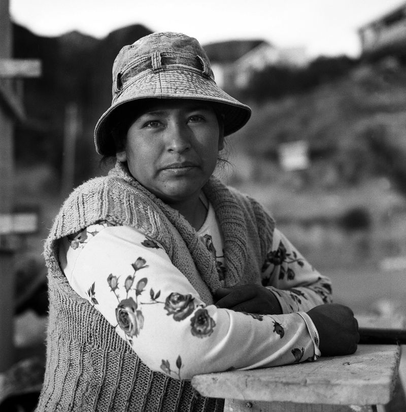 © Sofia Bensadon - Image from the "50 kg" - Woman Builders in La Paz City, Bolivia photography project