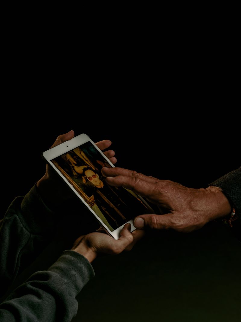 © Vladimir Seleznev - "Digital Blessing"