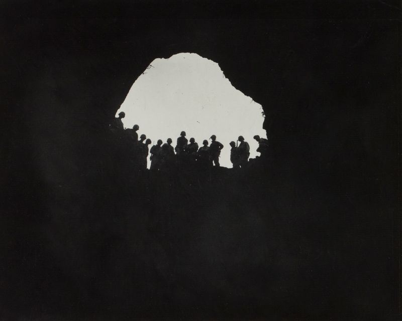 © Marianne Ingleby - Bruce Elkus, Iwo Jima 1945