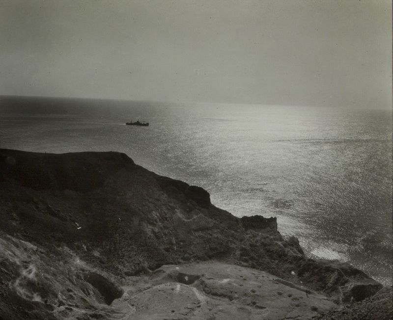 © Marianne Ingleby - Bruce Elkus, Iwo Jima 1945