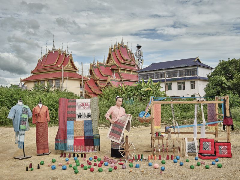 © Qingjun Huang - Image from the Family Stuff photography project