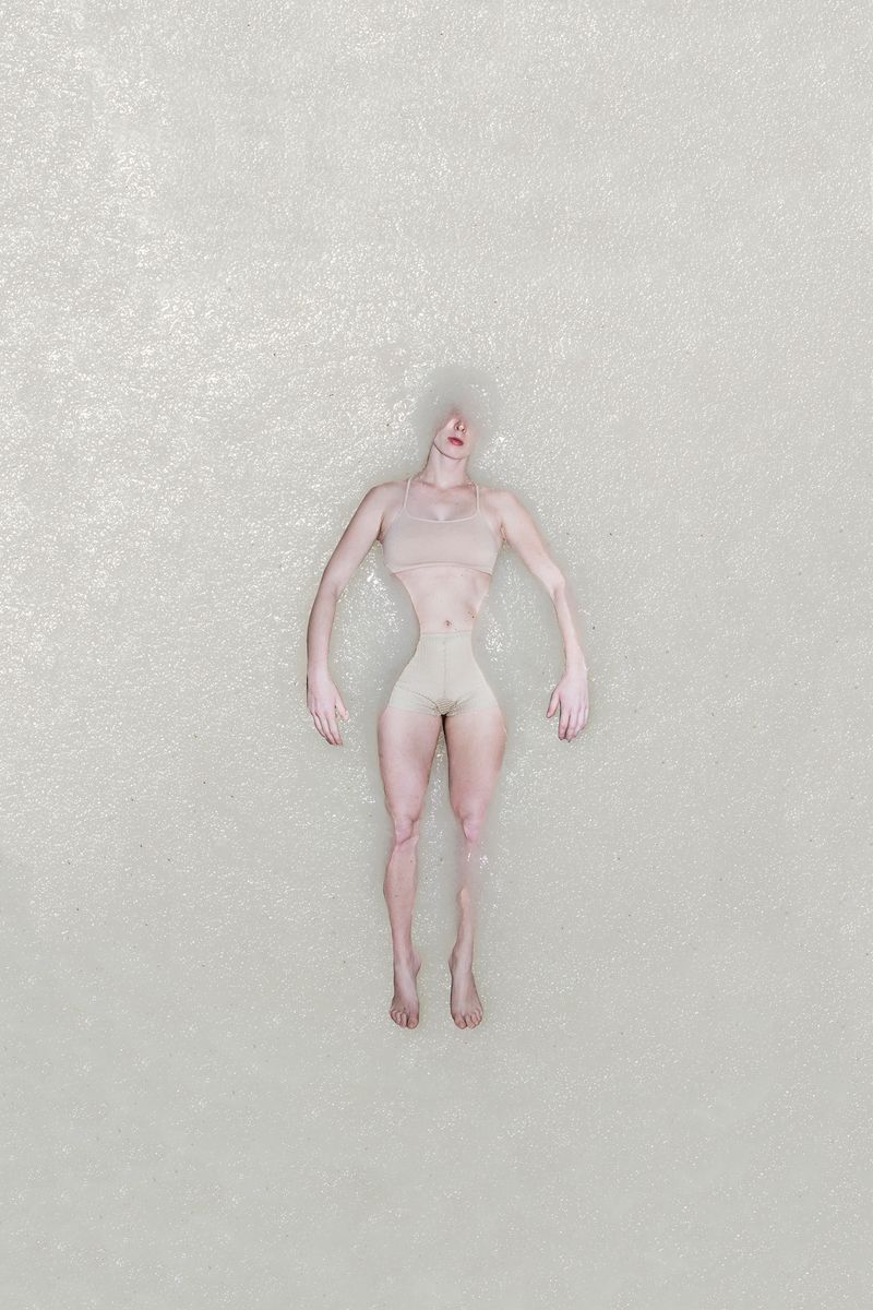 © Petra Vlčková - Image from the Sphere Dance photography project