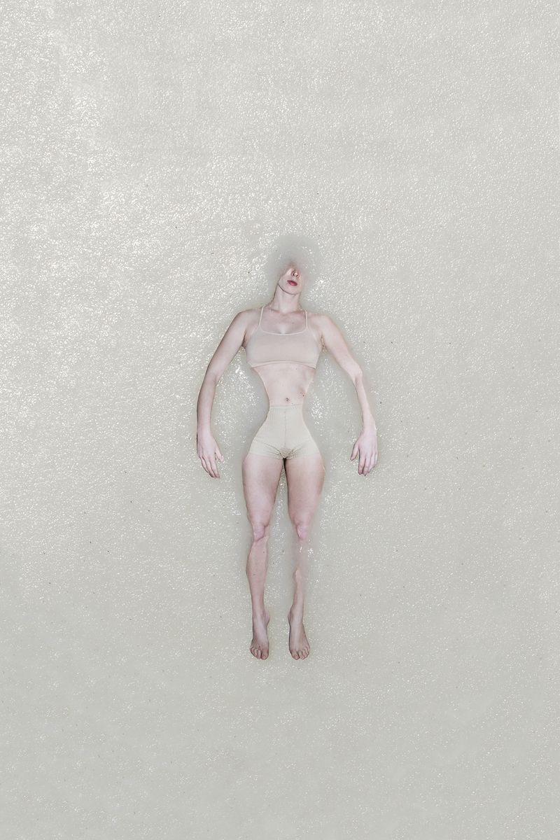 © Petra Vlčková - Image from the Sphere Dance photography project
