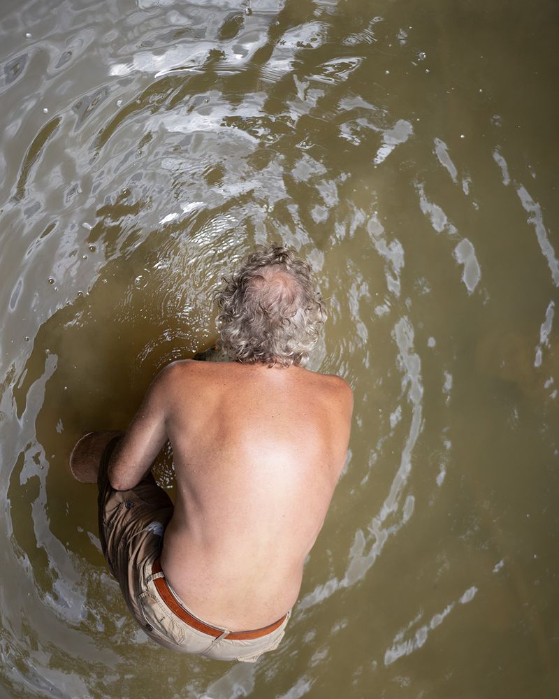 © Kaitlyn Jo Smith - Magnet Fishing