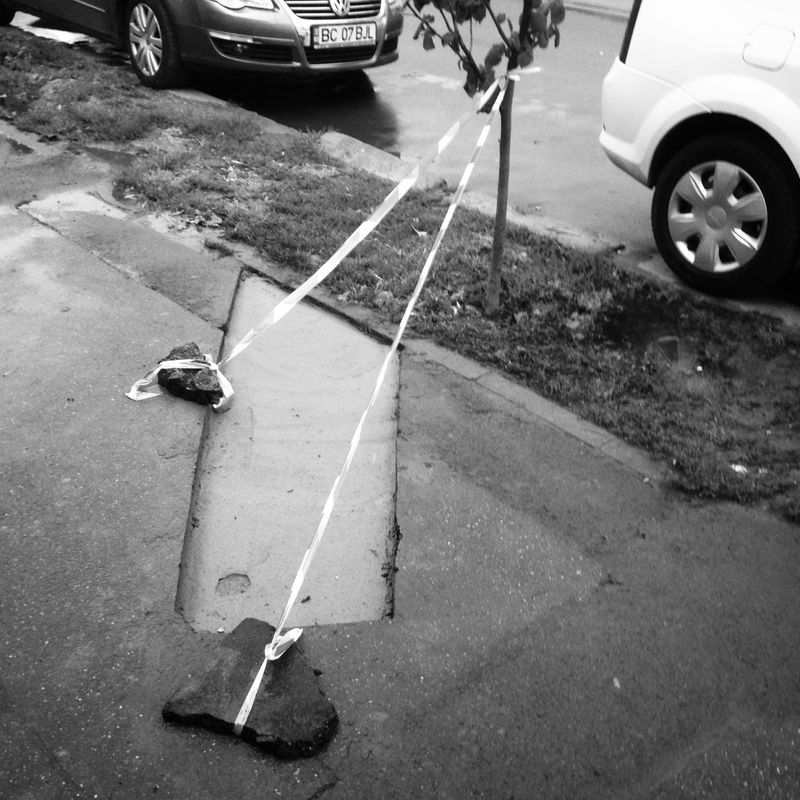 © Aga Luczakowska - Image from the Râsu'-plânsul – laughing through tears photography project