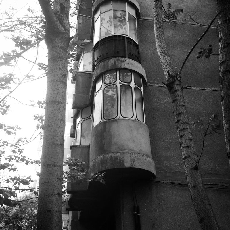 © Aga Luczakowska - Image from the Râsu'-plânsul – laughing through tears photography project